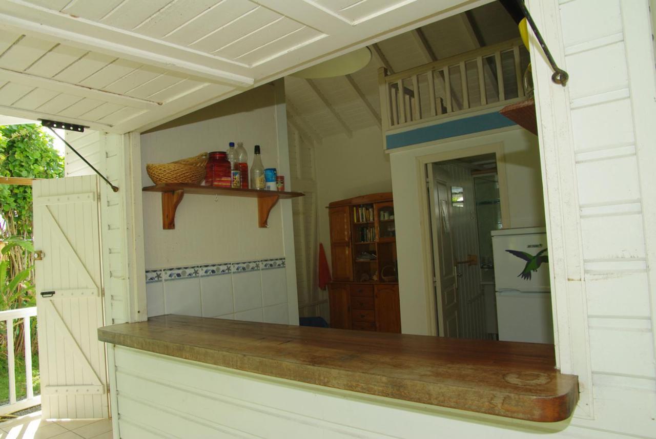 Gite Le Colibri Bungalow Azur Avec Reserve D'Eau Saint-Francois  Bagian luar foto